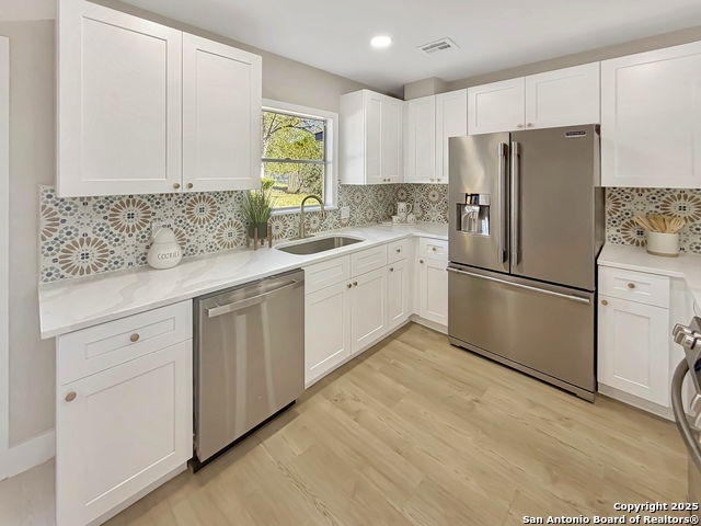 Image 6 of 41 For 351 Ave Maria