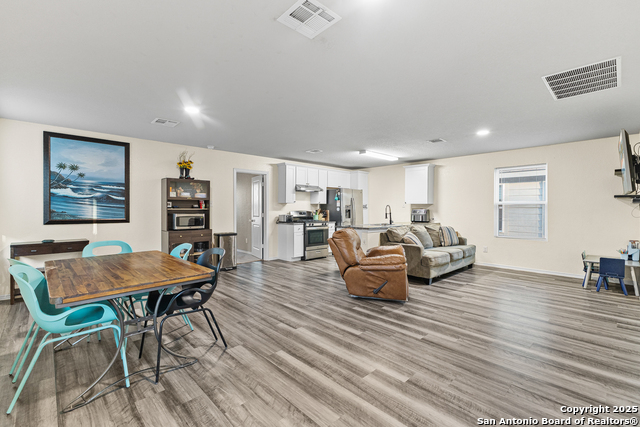 Image 14 of 39 For 7722 Nopalitos Cove