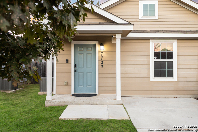 Image 6 of 39 For 7722 Nopalitos Cove