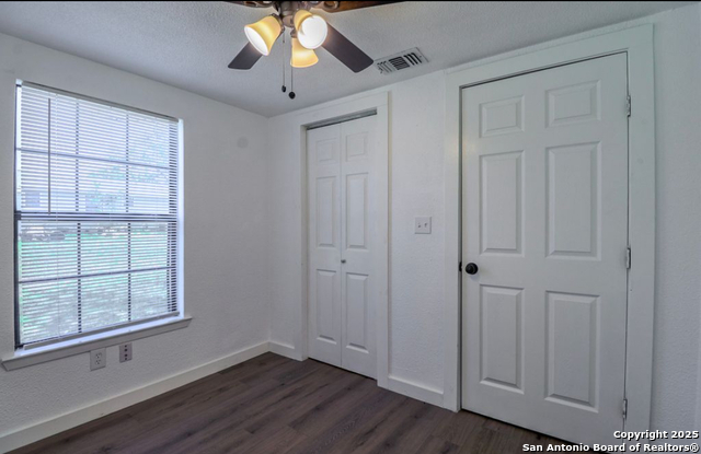 Image 10 of 32 For 1410 B Street