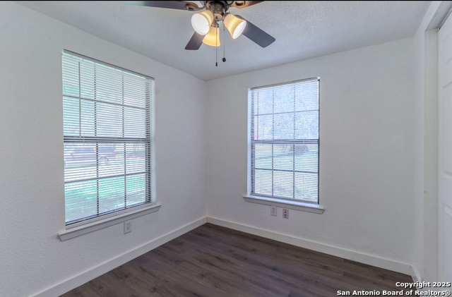 Image 11 of 32 For 1410 B Street