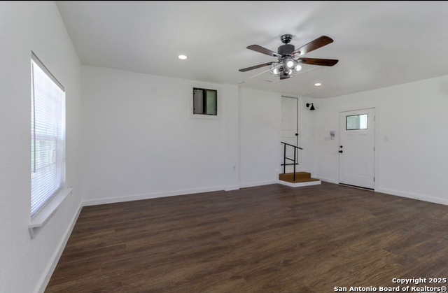 Image 17 of 32 For 1410 B Street