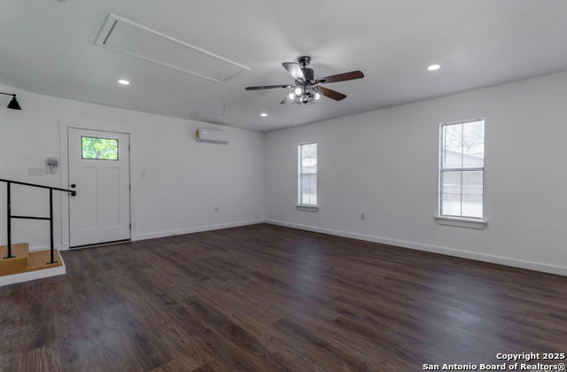 Image 18 of 32 For 1410 B Street