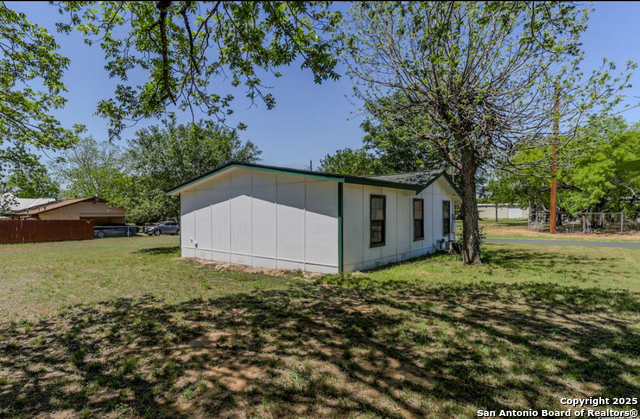 Image 29 of 32 For 1410 B Street