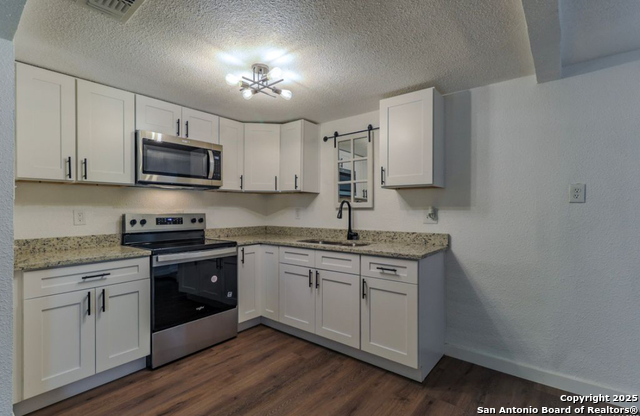 Image 5 of 32 For 1410 B Street