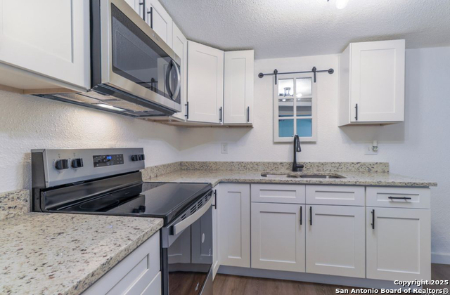 Image 7 of 32 For 1410 B Street