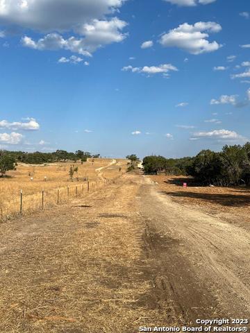 Image 7 of 33 For 235 Cambridge Rd W