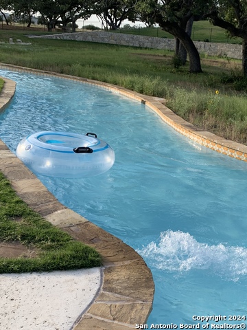 Image 15 of 16 For 116 Escondido