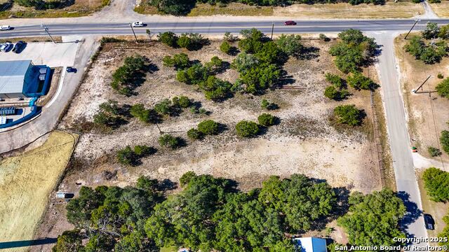 Image 12 of 13 For 635 Bulverde