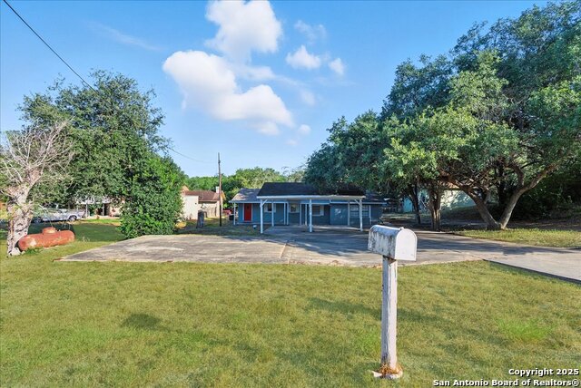 Image 31 of 39 For 232 Vista Dr