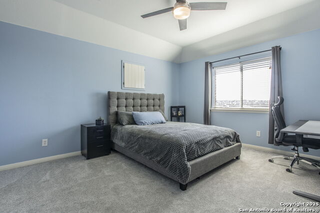 Listing photo id 11 for 23723 Morning Fog