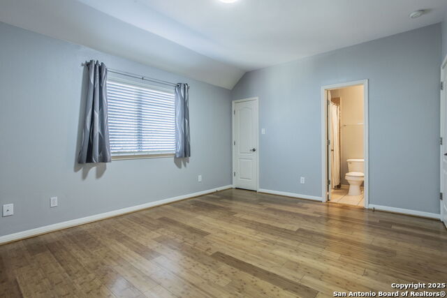 Listing photo id 13 for 23723 Morning Fog