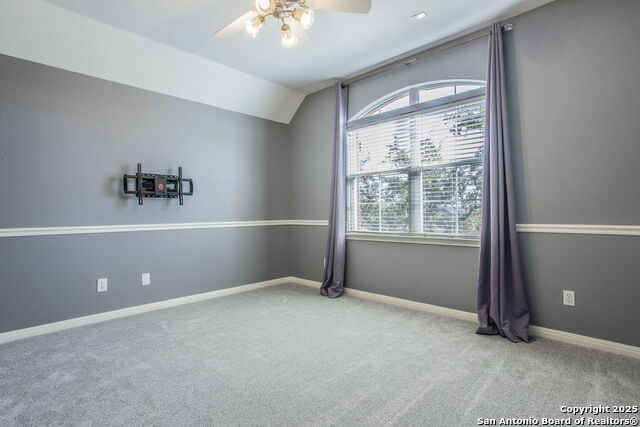 Listing photo id 14 for 23723 Morning Fog