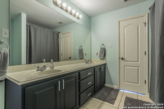 Listing photo id 18 for 23723 Morning Fog