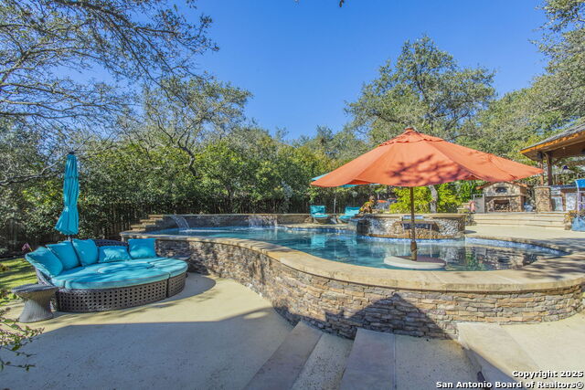 Listing photo id 31 for 23723 Morning Fog