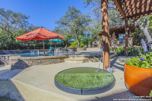 Listing photo id 33 for 23723 Morning Fog