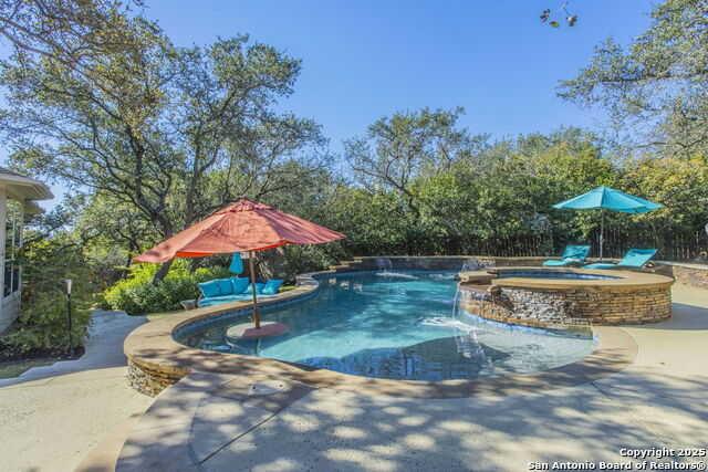 Listing photo id 37 for 23723 Morning Fog