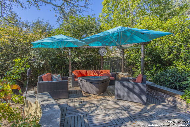 Listing photo id 39 for 23723 Morning Fog