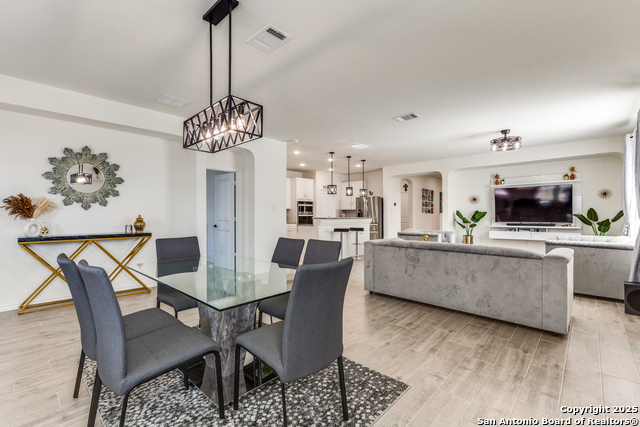 Image 6 of 16 For 15323 Danae Bend