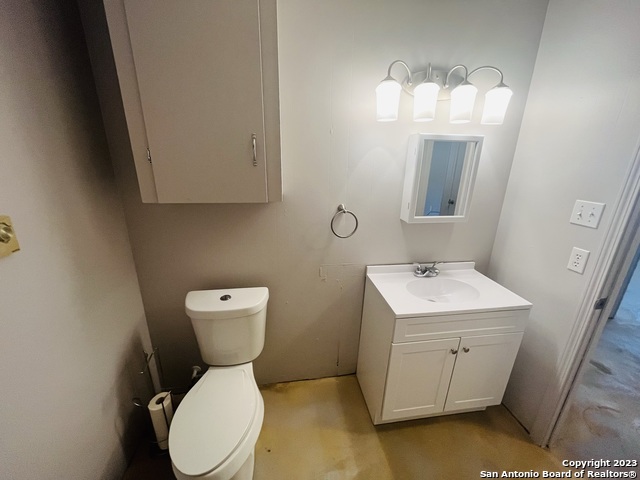 Image 12 of 16 For 222 Redbud Ln A