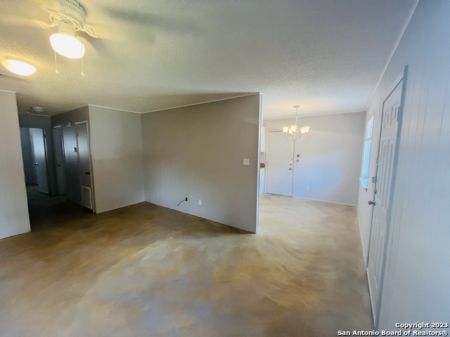 Image 4 of 16 For 222 Redbud Ln A