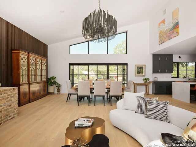 Image 12 of 59 For 353 Lakeview Blvd