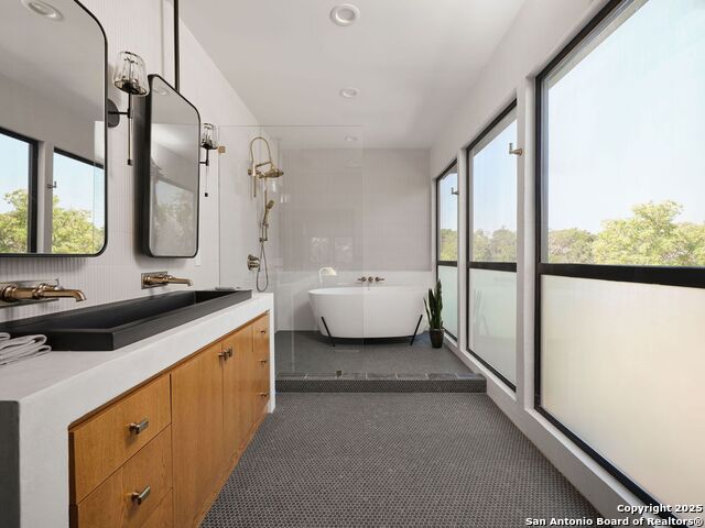 Image 32 of 59 For 353 Lakeview Blvd