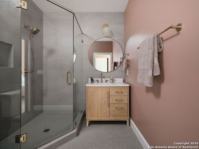 Image 42 of 59 For 353 Lakeview Blvd