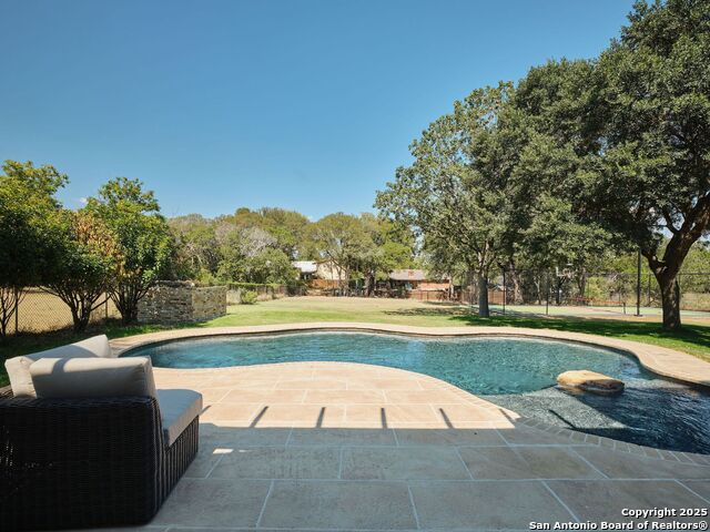 Image 46 of 59 For 353 Lakeview Blvd