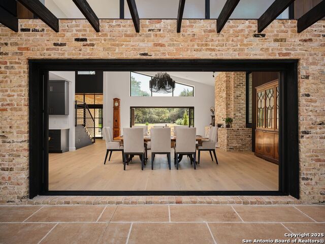 Image 5 of 59 For 353 Lakeview Blvd