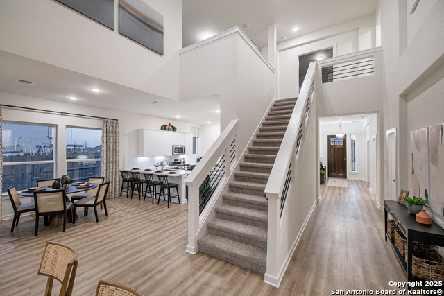 Image 23 of 33 For 423 Glenwood Ranch