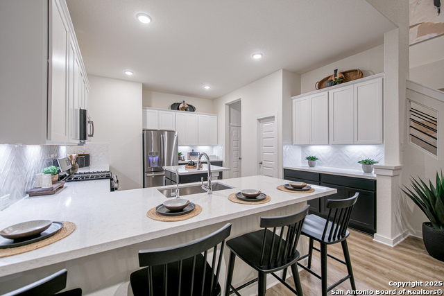 Image 30 of 33 For 423 Glenwood Ranch