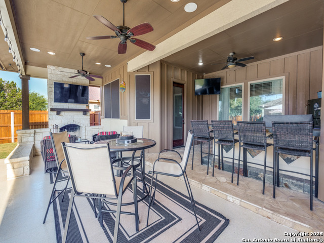 Image 28 of 40 For 223 River Park