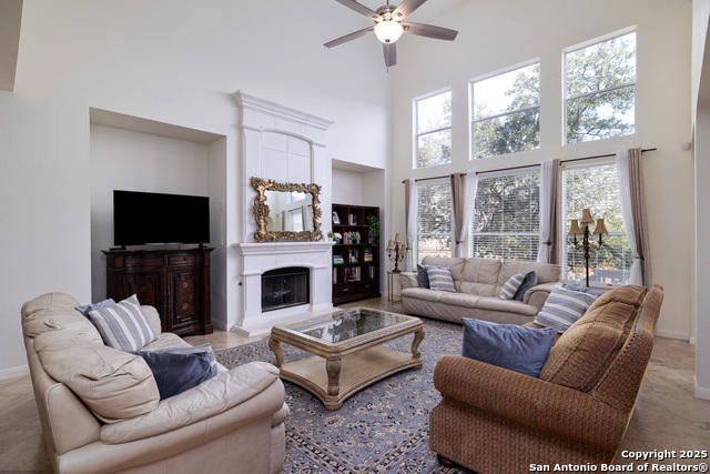 Image 11 of 35 For 507 Catanbo Ct