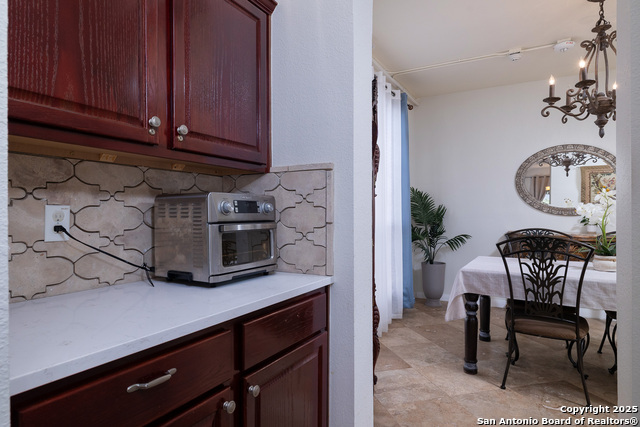 Image 18 of 35 For 507 Catanbo Ct