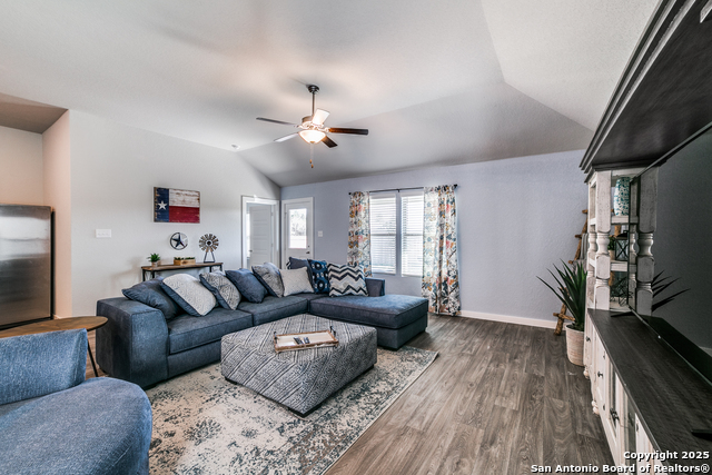 Image 6 of 26 For 6826 Diamond Vly