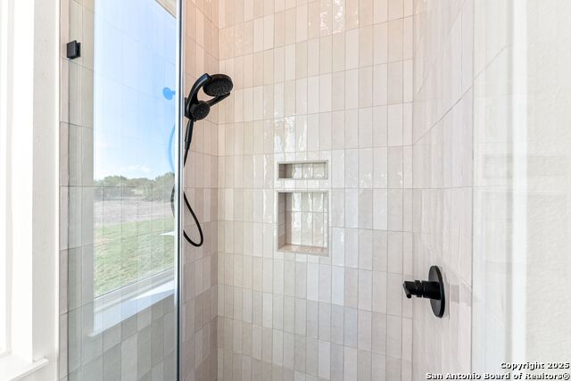 Image 43 of 54 For 1202 Cielo Rio Dr