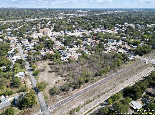 Image 11 of 17 For 212 Mcmullen