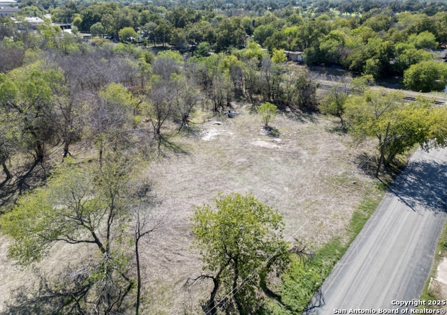 Image 16 of 17 For 212 Mcmullen