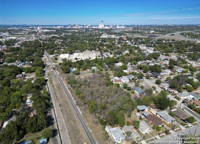 Image 2 of 17 For 212 Mcmullen