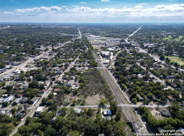 Image 8 of 17 For 212 Mcmullen