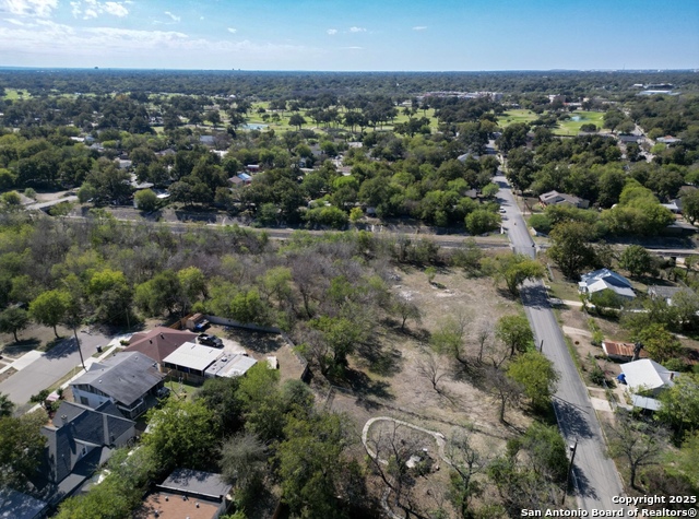 Image 9 of 17 For 212 Mcmullen