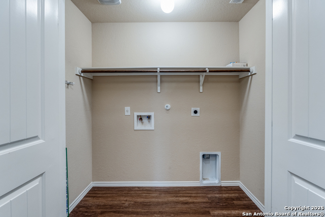 Image 13 of 24 For 5102 Everett Loop