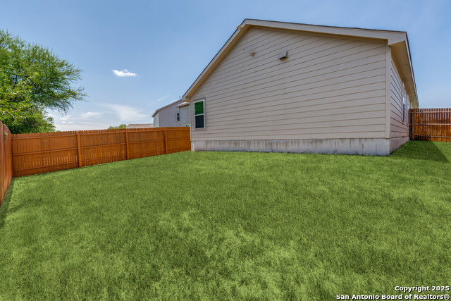 Image 23 of 24 For 5102 Everett Loop