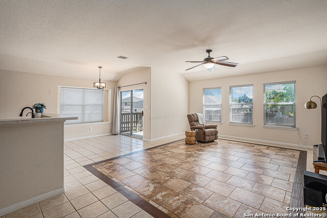 Image 3 of 25 For 117 Hidden Fawn