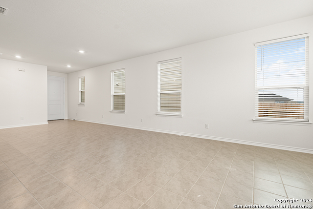 Image 13 of 27 For 246 West Flowing River Dr