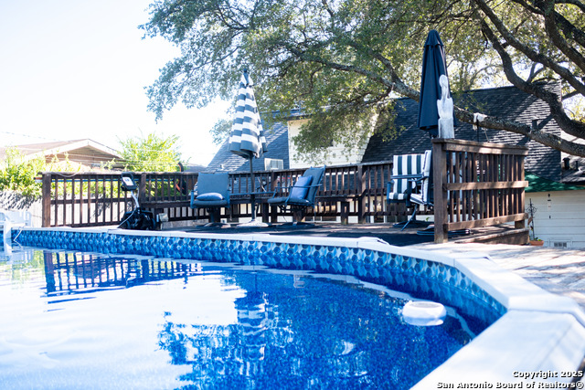 Image 19 of 20 For 2815 Gainesborough