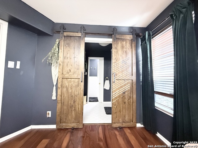 Image 6 of 20 For 2815 Gainesborough