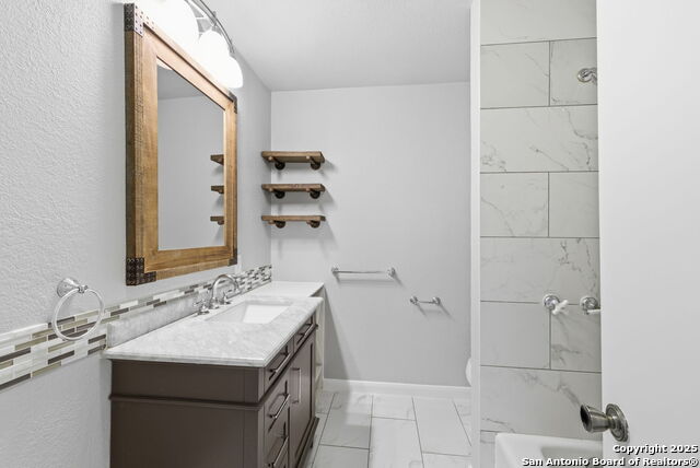 Image 28 of 33 For 14311 Ambleside