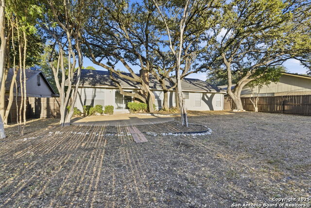 Image 30 of 33 For 14311 Ambleside